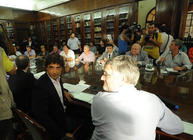 Estates bonaerenses analizan oferta del gobierno tras cuarto intermedio