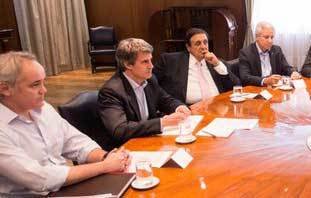 Prat-Gay al Congreso por las   leyes para salir del default