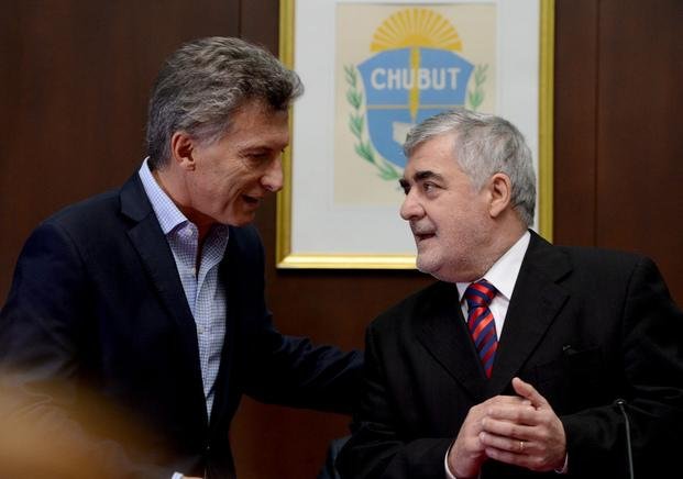 Convocan a los gobernadores a negociar la coparticipación