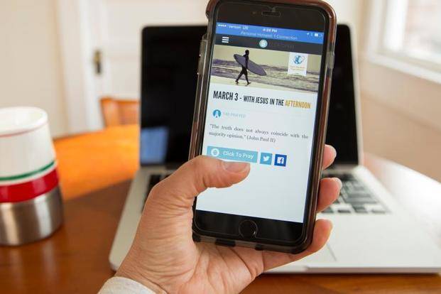 El Vaticano lanzó una aplicación digital para rezar junto con el Papa