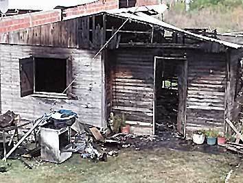 Berisso: vio su casa en llamas  y sufrió una  crisis de nervios