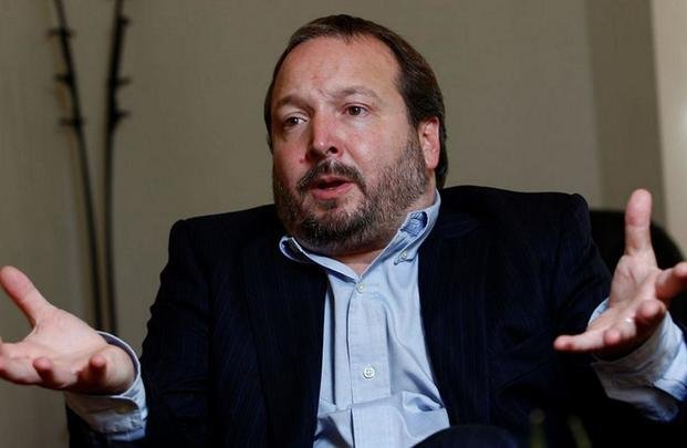 Sabbatella calificó de "acto de violencia política" el ataque al local de Nuevo Encuentro