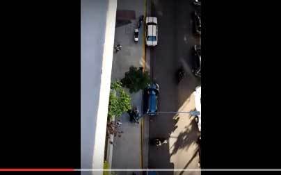 Violencia sin fin: destrozan autos a pocas cuadras del Monumental mientras jugaban el Súper