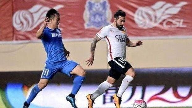 No es cuento: En China, el Pocho Lavezzi cobró 66 mil dólares de premio en su primer partido