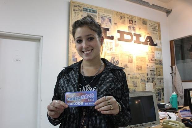 Joven de Los Hornos ganó $ 30.000 con el Cartonazo