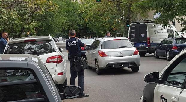 Una mujer herida por un choque en el Centro