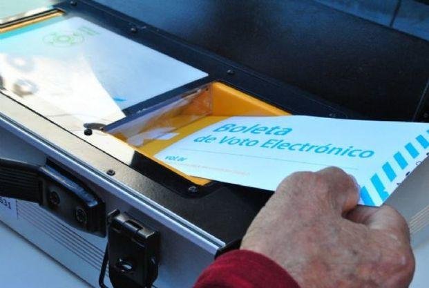 Anuncian reforma electoral “entre abril y mayo”