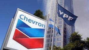 Ordenan a YPF a hacer público el acuerdo con Chevron