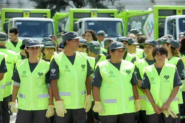 Los nuevos camiones recolectores de residuos ya hicieron 80 recorridos
