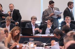 Antes de la sesión, el oficialismo pide "avanzar" con el acuerdo con los holdouts