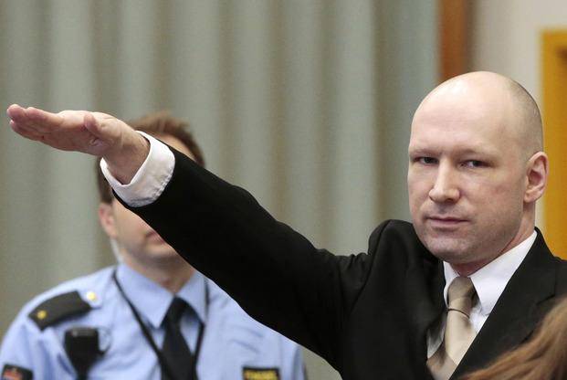 Noruega: el asesino de 77 personas hizo el saludo nazi ante el tribunal