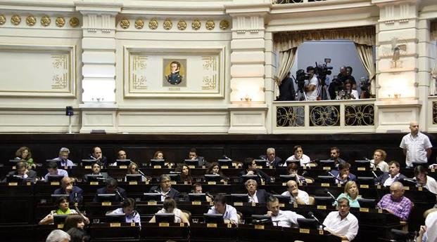 Impulsan un impuesto extra a las viviendas deshabitadas