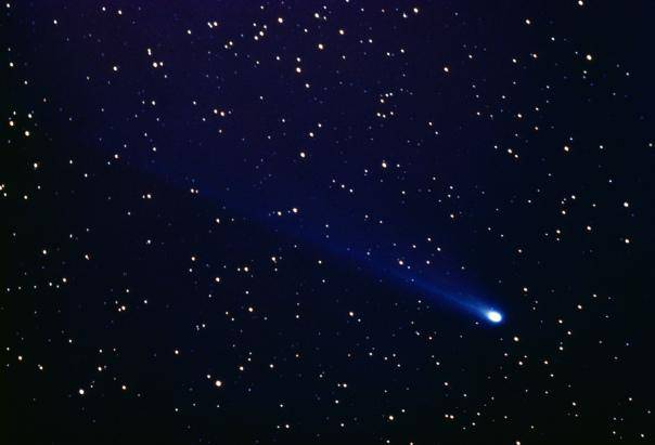 Descubren estrella que se "apaga" una vez cada 70 años