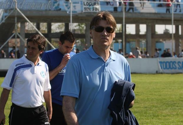 Ricardo Rezza será el Secretario Técnico y aparecería un DT tapado