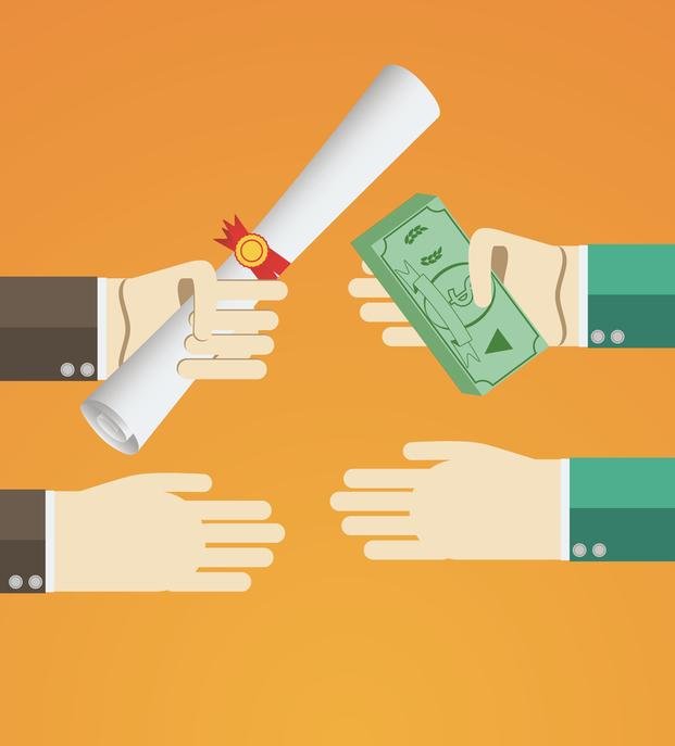 Ofrecen títulos secundarios en Facebook por 4 mil pesos