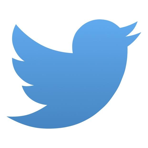 Twitter cumple 10 años obligado a renovarse