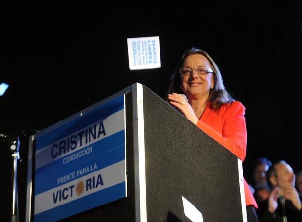 Alicia Kirchner: "les pido a los senadores que no voten a favor de los buitres"