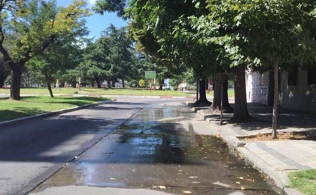 Pérdida de agua en la zona
de Plaza Güemes