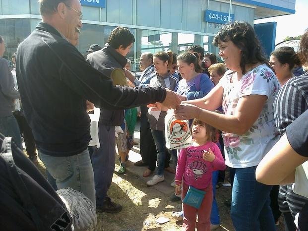 Tamberos se movilizaron ante la crisis que afronta el sector