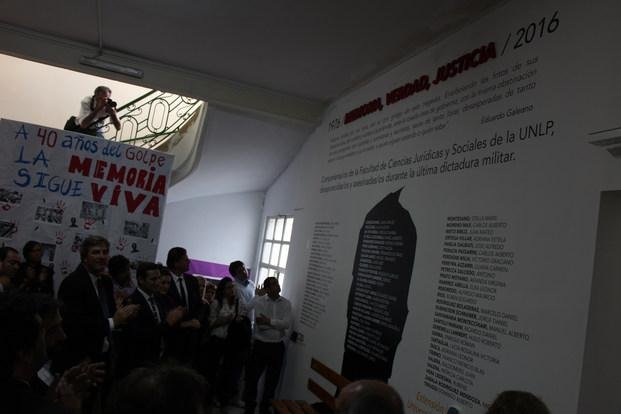 Inauguraron un mural en la facultad de Derecho
