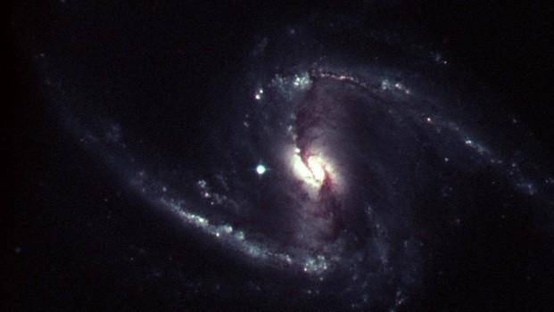 Observan por primera onda de choque por explosión de dos estrellas