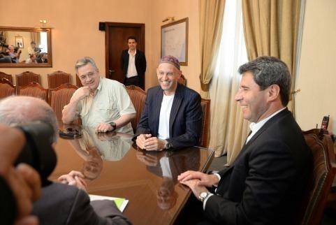 "Su acceso, gratuidad y pureza son nuestros derechos humanos”