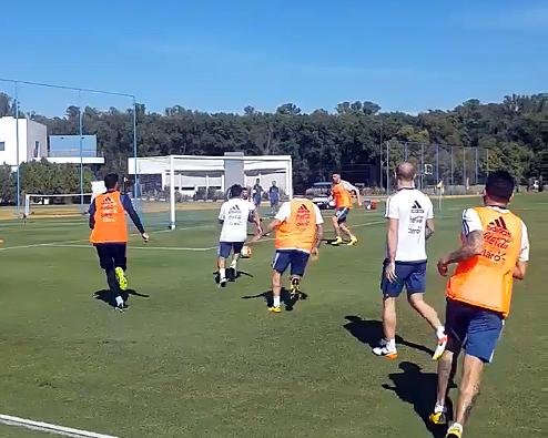 El DT esperará por Otamendi hasta último momento