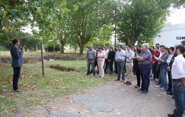 Garro recorrió el ex centro clandestino de detención "La Cacha"