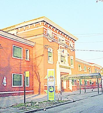 Intentan asaltarlo y le provocan varios cortes     con un cuchillo