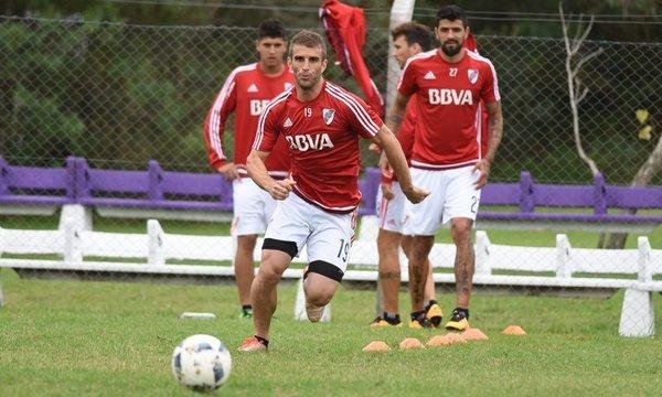 El amistoso de River contra Peñarol irá a las 22.15