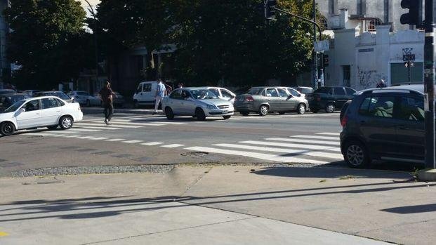 Un grupo de remiseros se movilizó en la Ciudad contra Uber