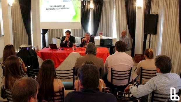 Ciclo de charlas de comercio exterior en Lanús