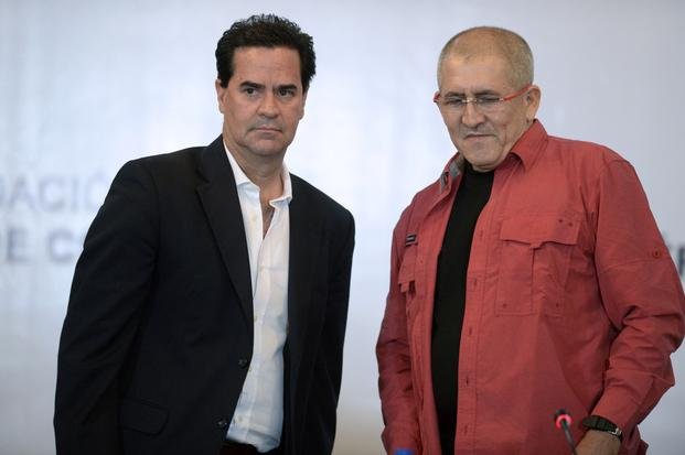 Colombia anuncia diálogos de paz con el ELN, la segunda guerrilla más grande del país