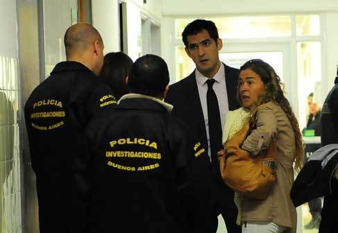 Detuvieron a siete policías acusados de torturas en la comisaría de Domselaar