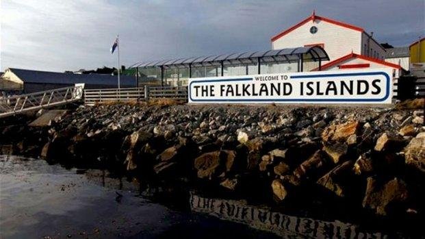 Unos 30 argentinos están varados en Malvinas