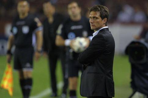 "Yo soy el que debe decir a los jugadores si siguen o no"