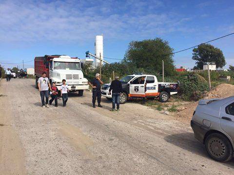 Detienen e infraccionan camiones por vuelcos clandestinos de basura