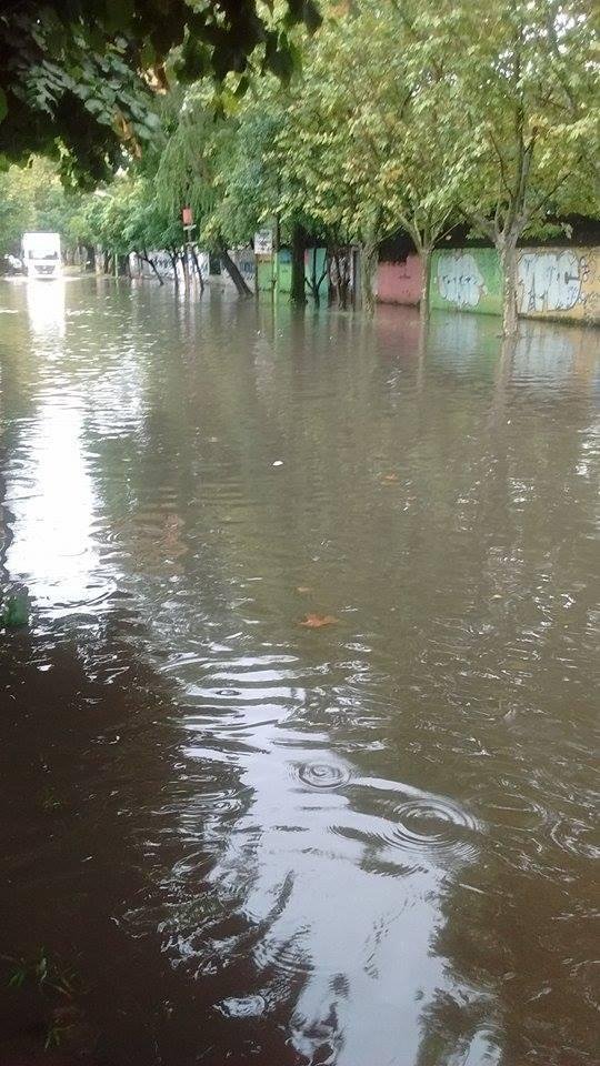 La lluvia trajo inconvenientes en la ciudad