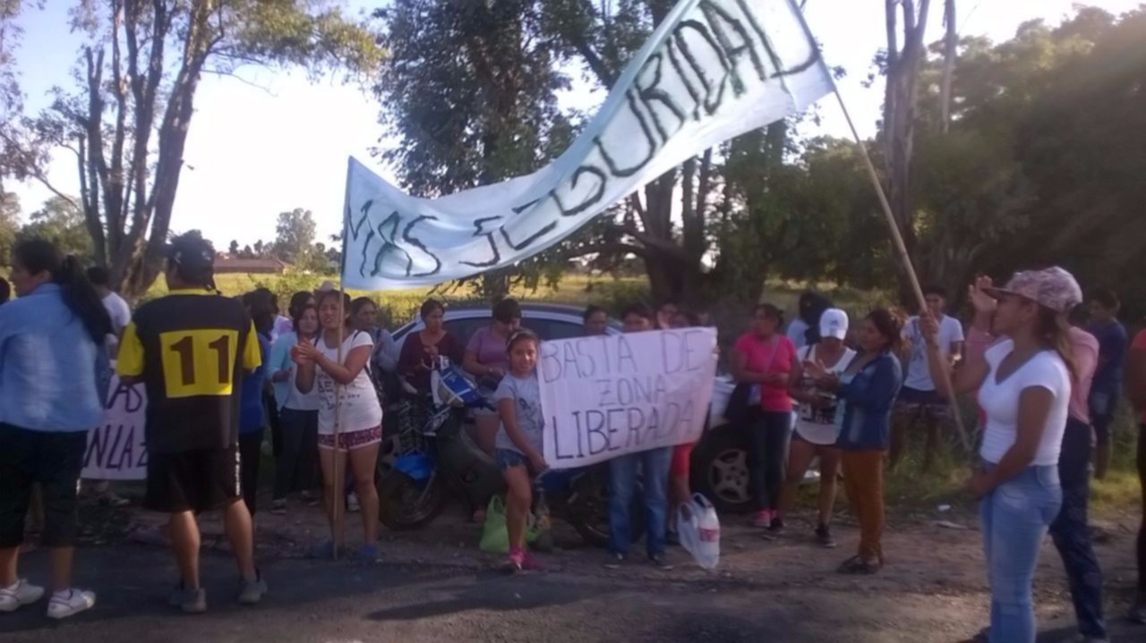 Vecinos de Arana se movilizaron por una "ola de violentos robos" 