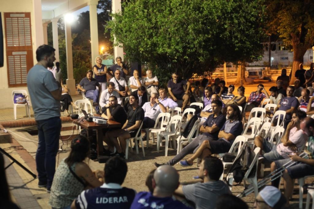 Ultima reunión con mucho ida y vuelta entre la CD y los socios