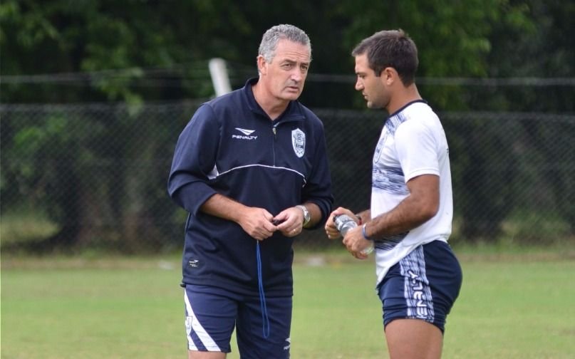 Si vuelve el fútbol, Fito irá de titular