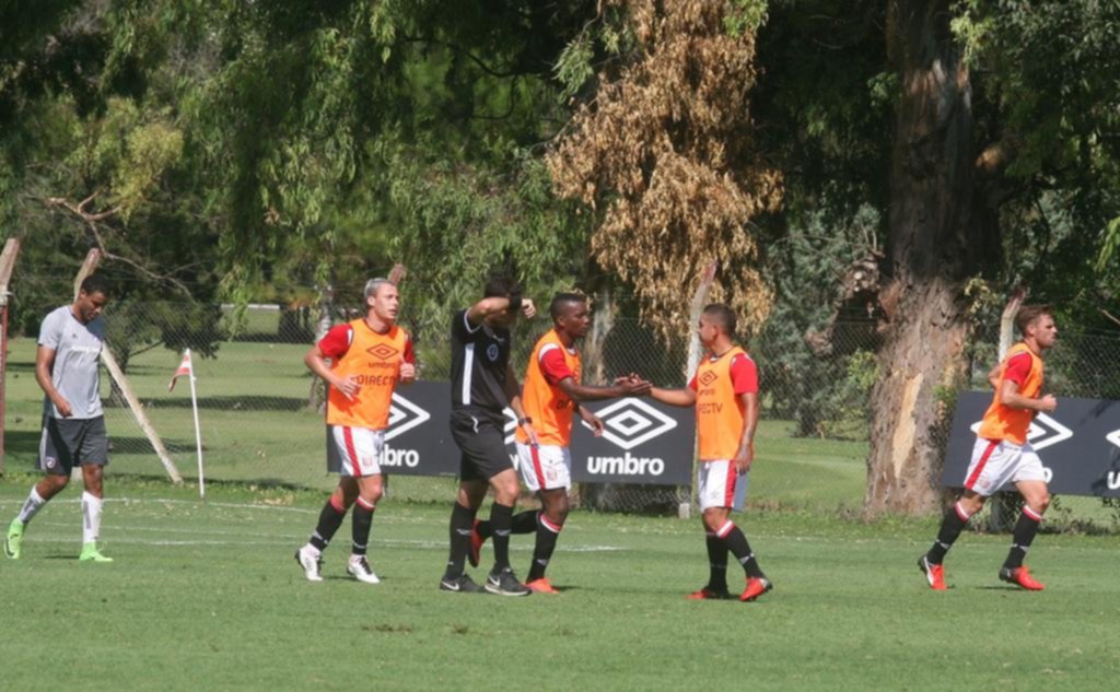 Estudiantes juega un amistoso ante Defensa