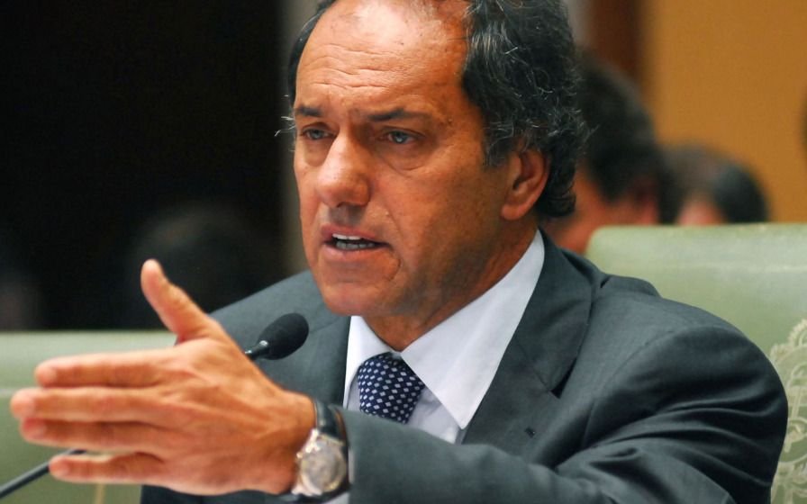 La Justicia platense citó a Scioli a declarar por presunto lavado de activos