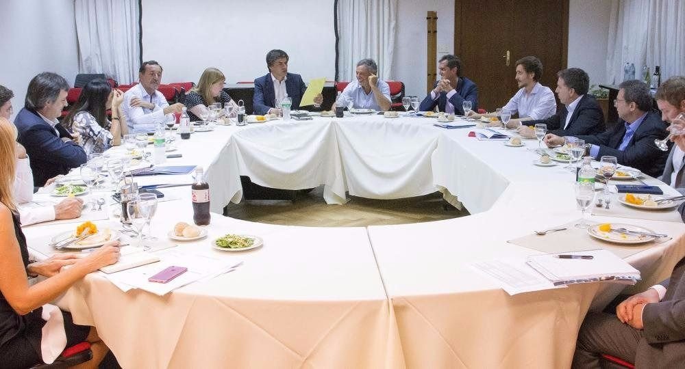 Dujovne, Malcorra y Aranguren participarán en la cumbre organizada por The Economist