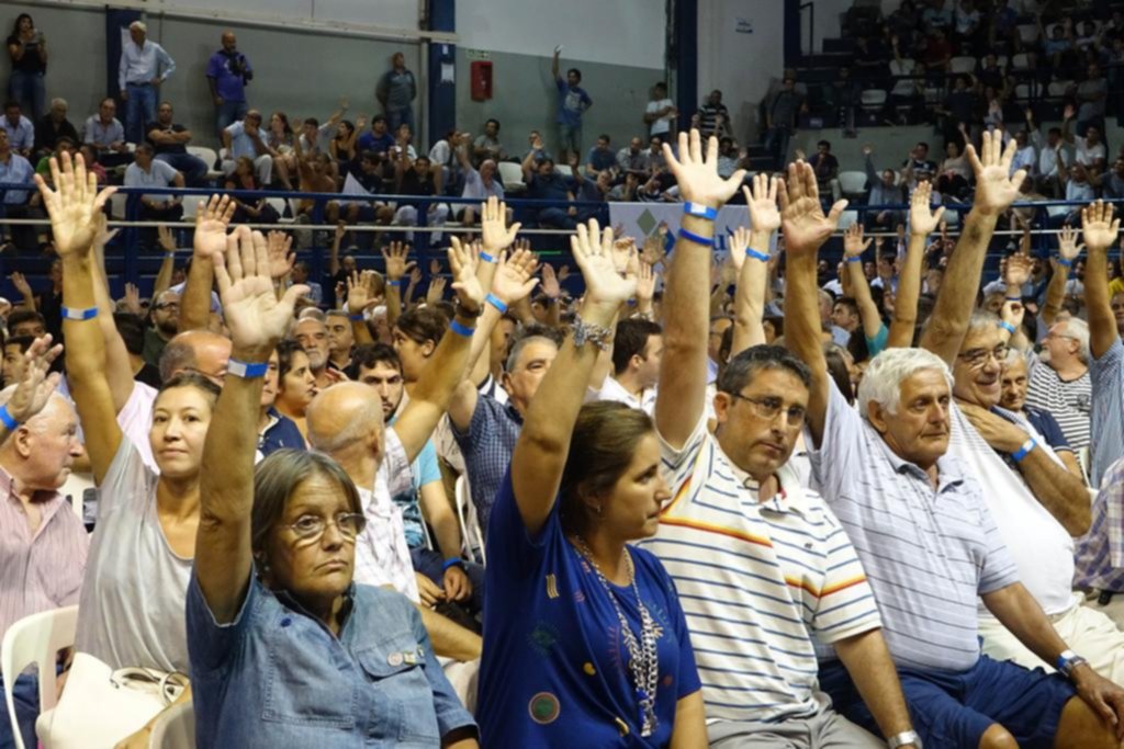Tras la Asamblea, ahora definen la presentación