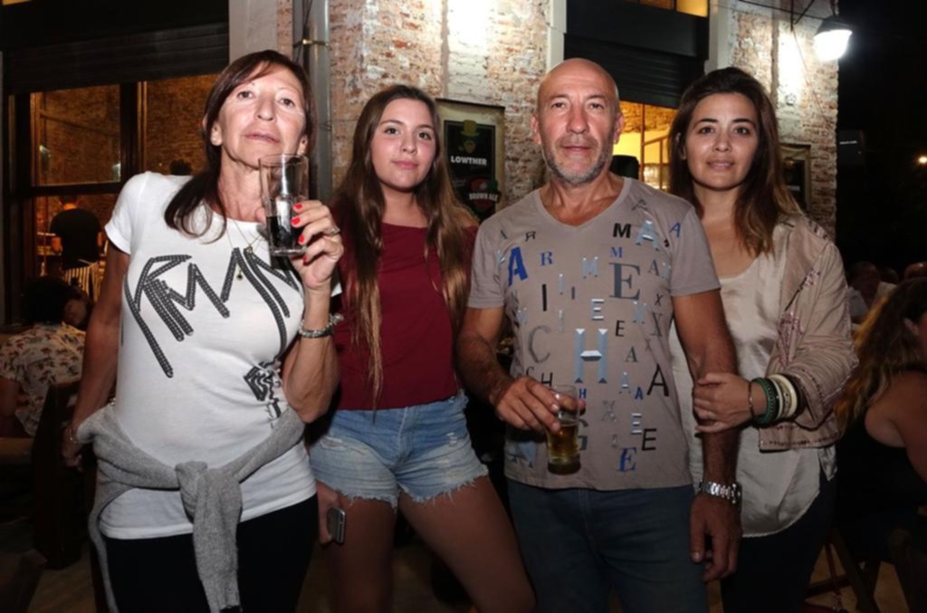 La noche platense en bares y restaurantes