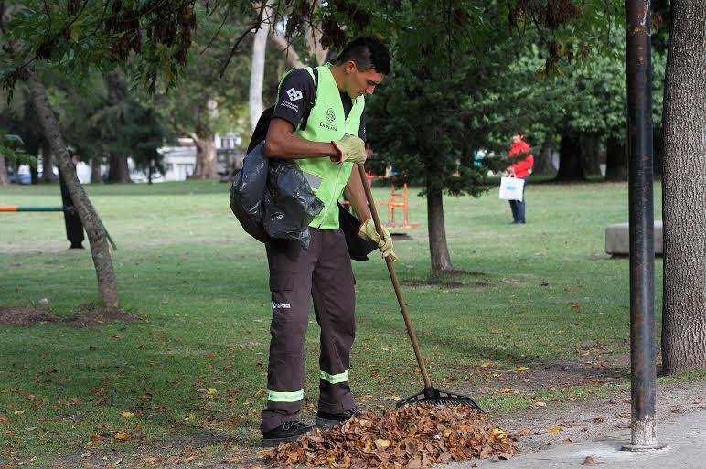 En los papeles, la Comuna tiene más de 5.000 cooperativistas en la calle