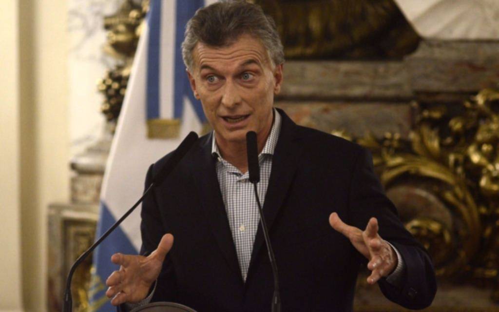  Macri presentó plan aerocomercial 