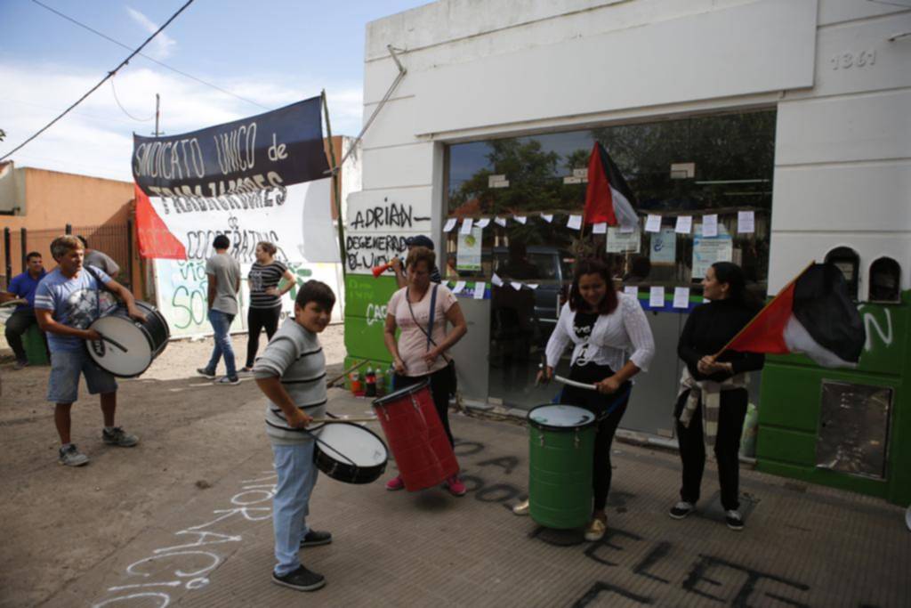 Desplazan al delegado de Romero, en medio de una protesta y una confusa denuncia