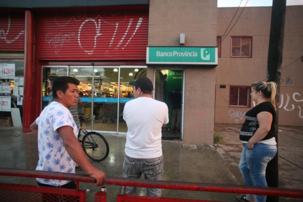 Un hombre con una larga foja de servicios